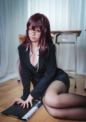 诱人的主妇hd语中字美丽的少妇_720免费观看电视剧